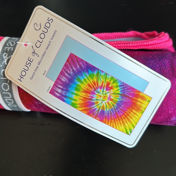 3/$39  - for @arynrene sizes: 1C, 1F, 1K - House of Clouds Beach Towels - Picture 8 of 10